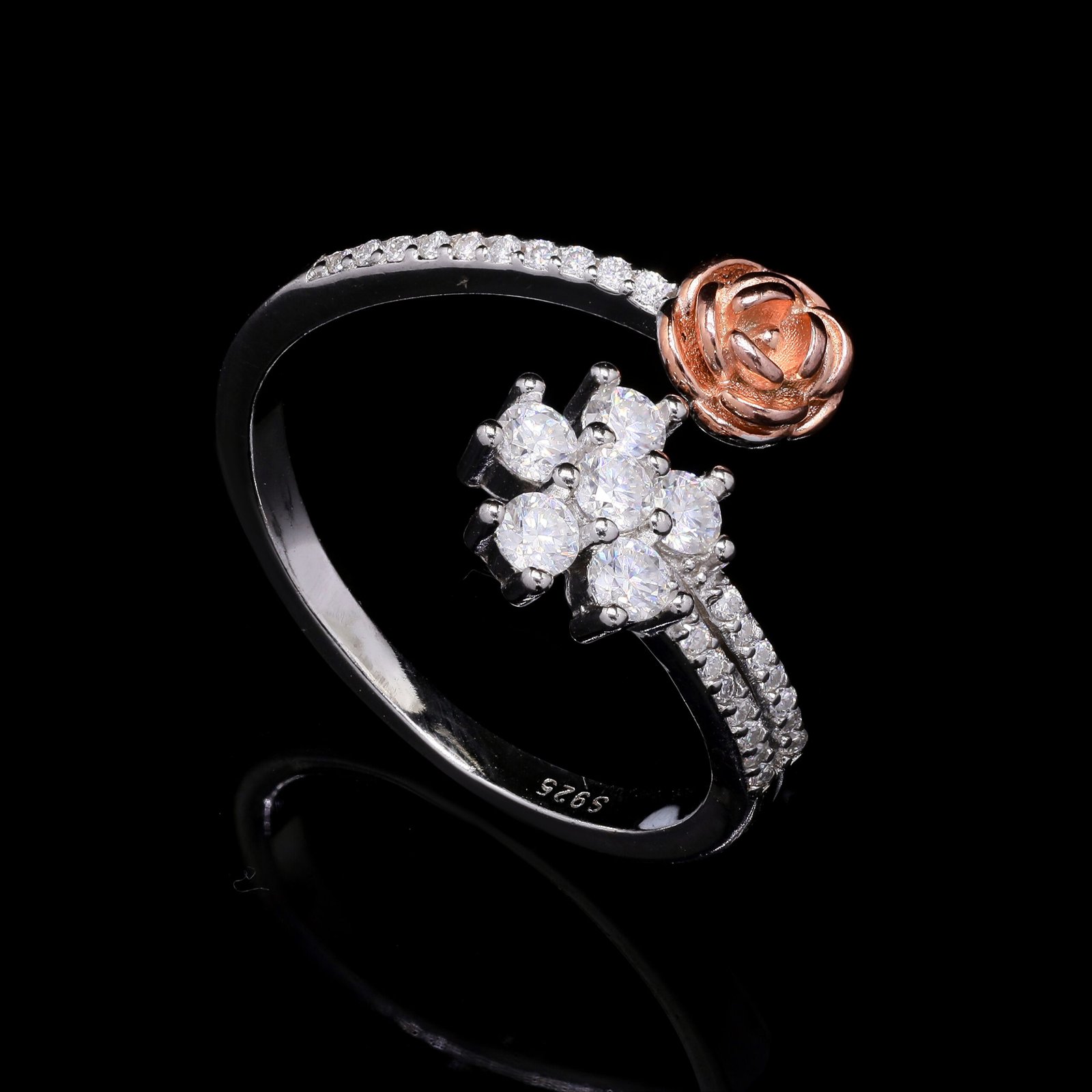 Rose Blossom Moissanite Dual-Tone Ring – 0.5ct