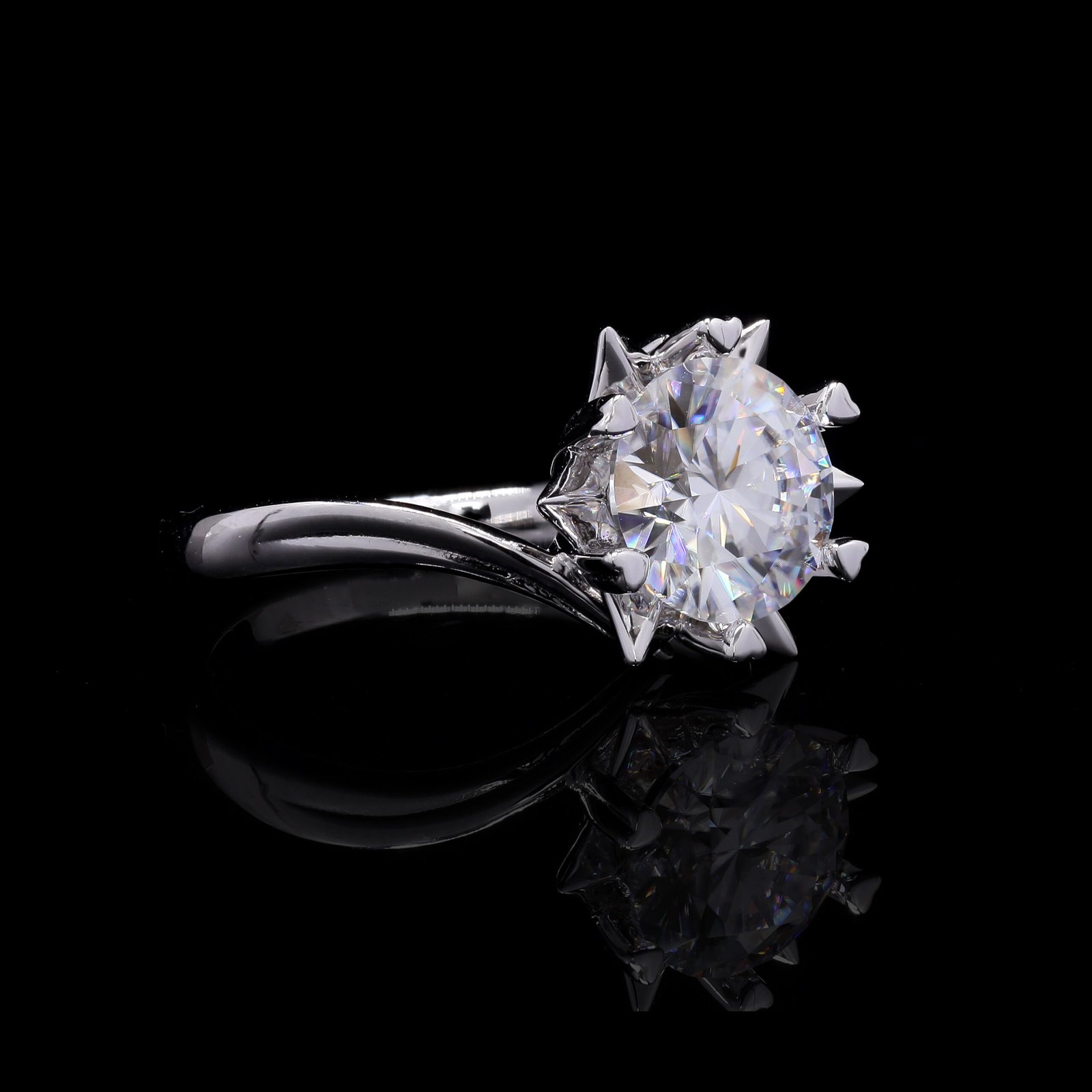 Starlight Radiance 1.5ct Moissanite Solitaire Ring – Sunburst Setting